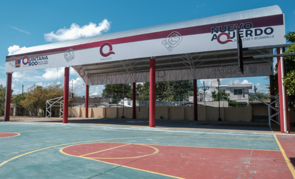 Estrenan nuevo domo en secundaria de Cancún