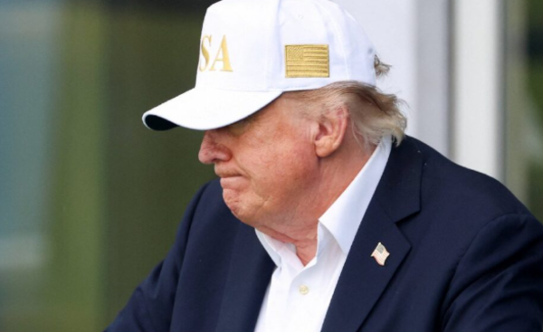 Trump pide a Zelenski frenar ataques a refinerías rusas