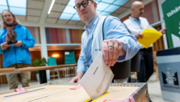 Elecciones en Suecia ponen a prueba el dominio de la derecha