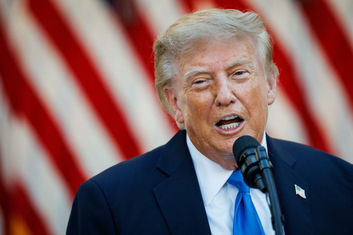 Trump asegura que Irán busca un acuerdo con EE.UU.