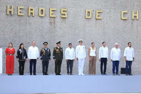 Javier May encabeza homenaje a los Niños Héroes de Chapultepec
