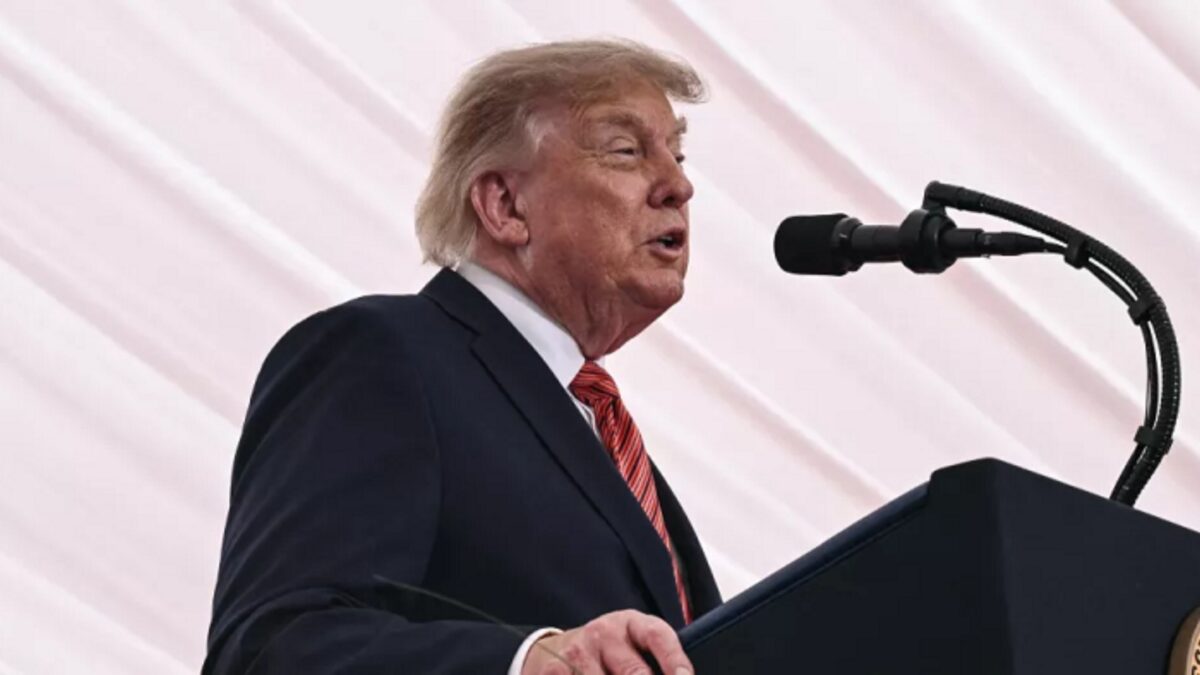 Trump amenaza con grandes aranceles contra Europa si Canadá se asocia a la UE