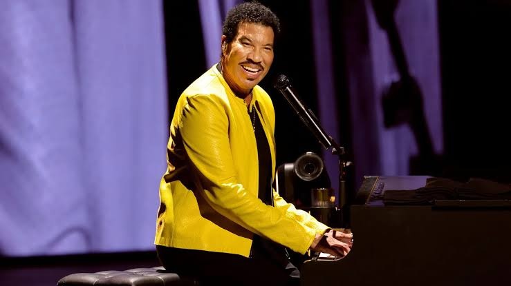 Lionel Richie vuelve a ser hospitalizado por problemas cardiacos y cancela conciertos