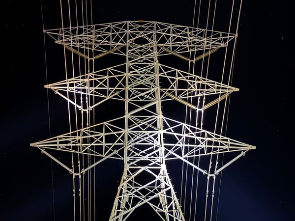 CFE restablece electricidad tras apagón en el sureste