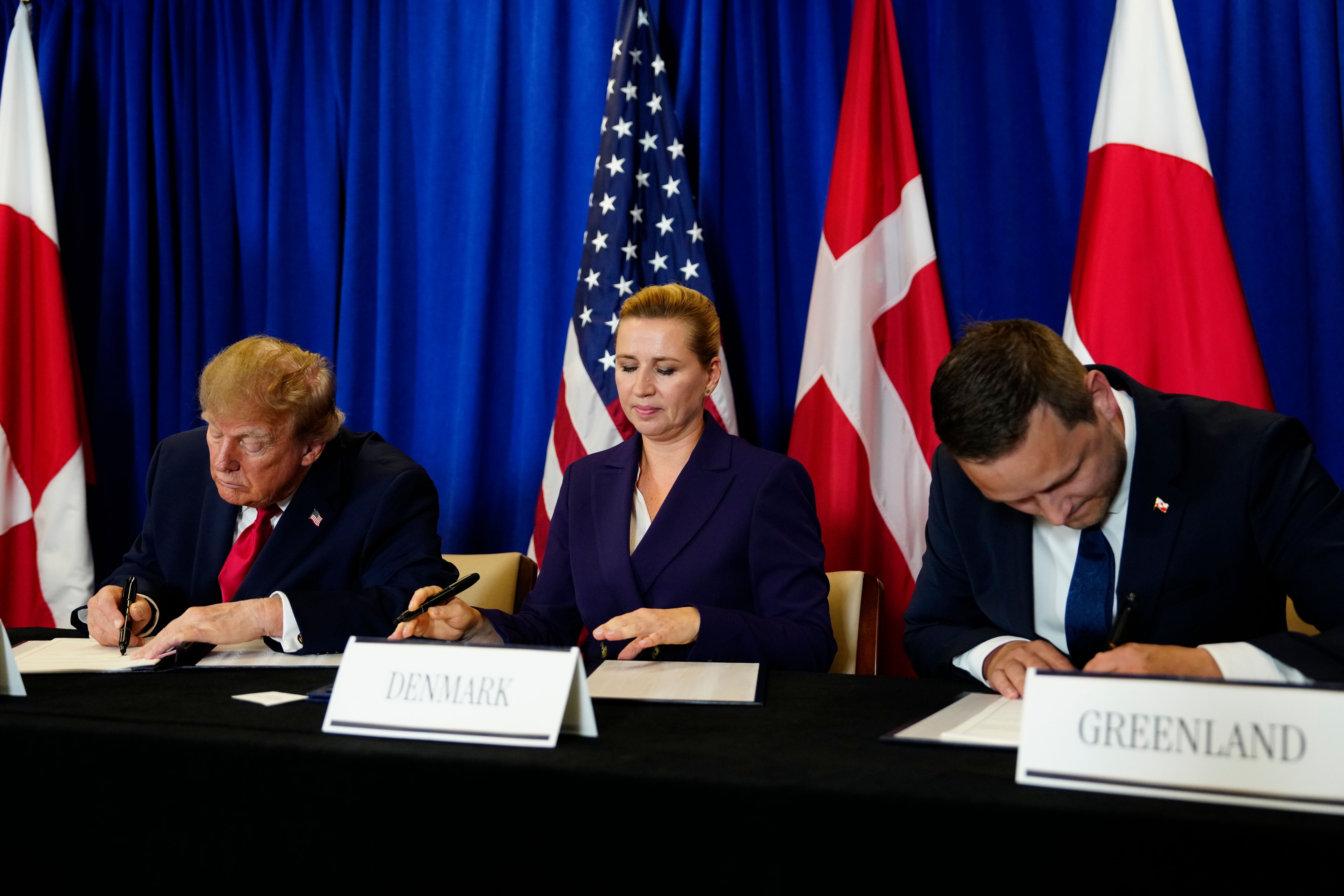 En la ceremonia de firma participaron los máximos representantes de Estados Unidos, Dinamarca y Groenlandia