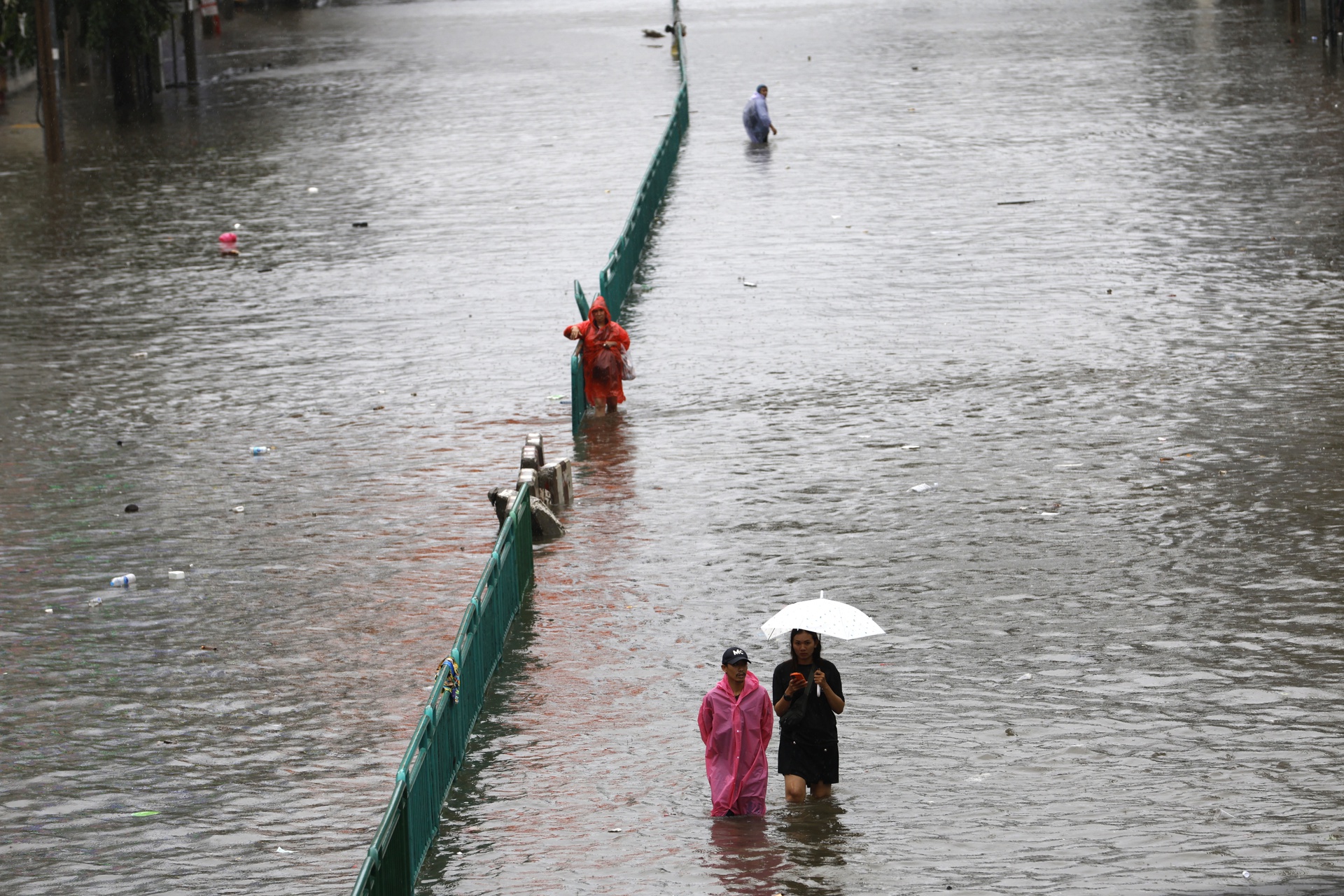 Bangkok declara el estado de desastre debido a las inundaciones sin precedentes