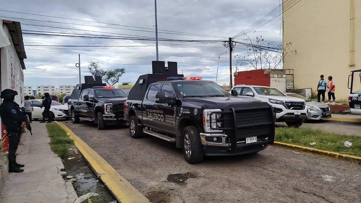 Enfrentamiento durante operativo en Tlajomulco deja un muerto y un agente herido