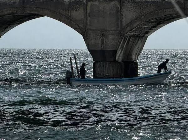 Nueva fuga de diésel alerta a pescadores de Progreso