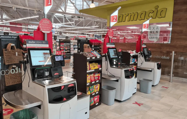 Soriana reduce más de 4 mil empleos y acelera automatización