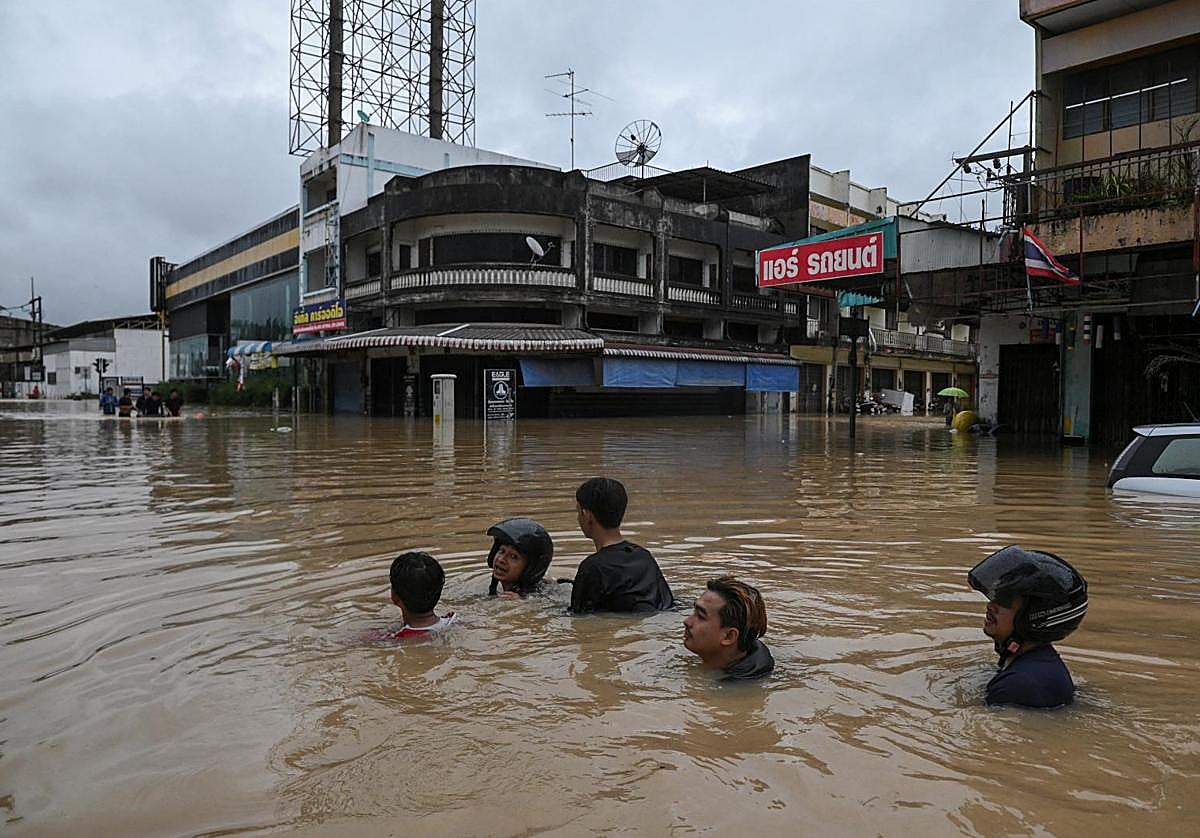 Asciende a 19 la cifra de fallecidos por inundaciones en Tailandia