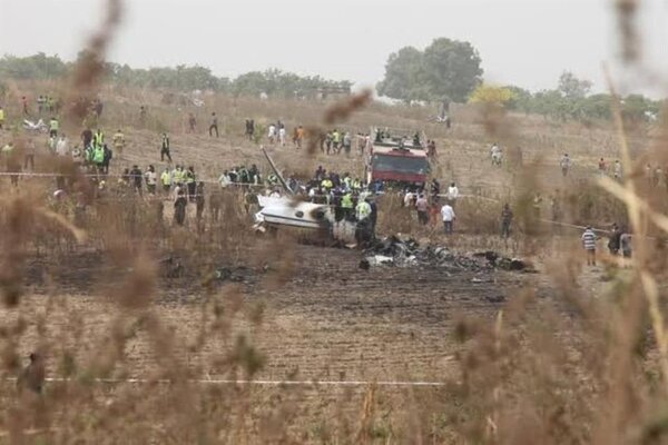 Accidente aéreo deja 32 muertos en Nigeria
