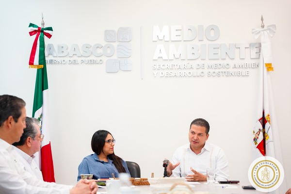 Congreso aborda con Pemex olores a gas en Centro