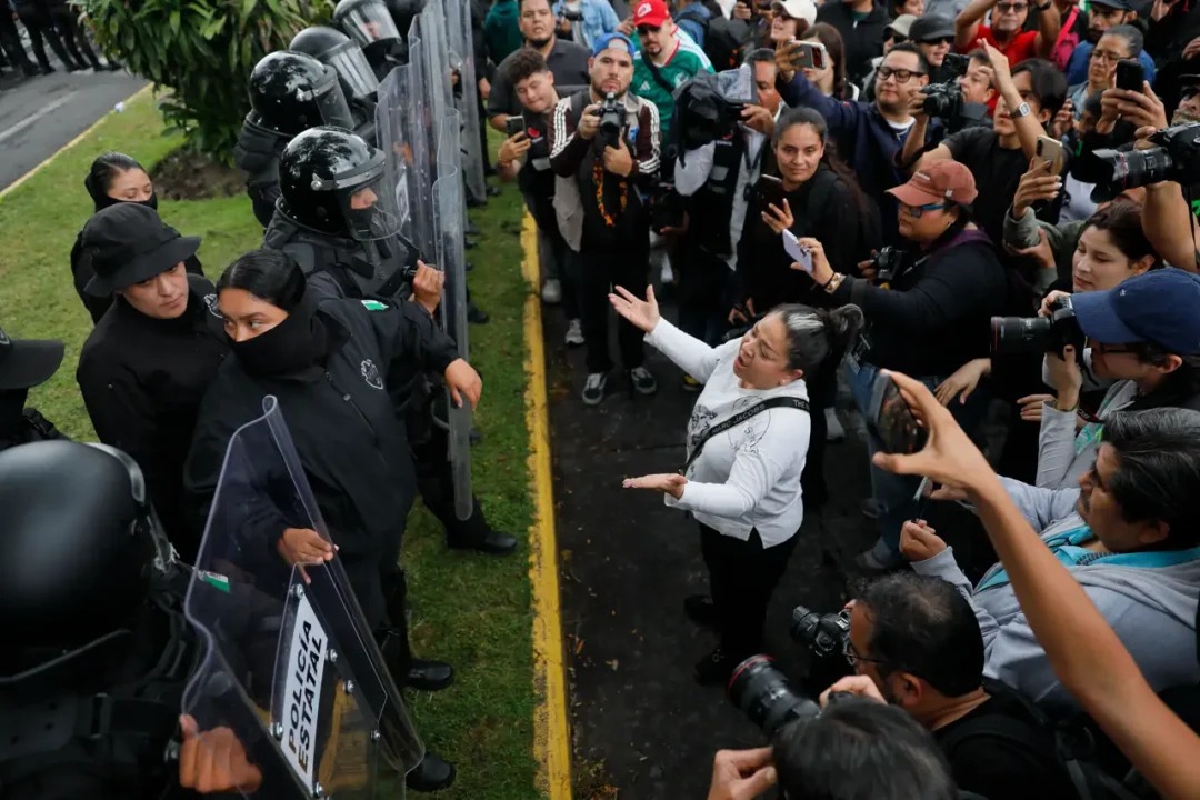 CNDH investiga presuntos abusos policiales durante protesta por agua en Guadalajara