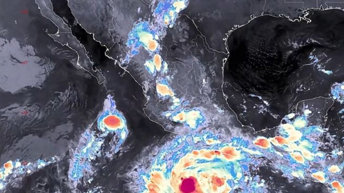 Trudy se convierte en huracán categoría 1 frente a las costas del Pacífico mexicano