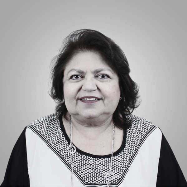 María Elena Achach seguirá al frente del TEEY